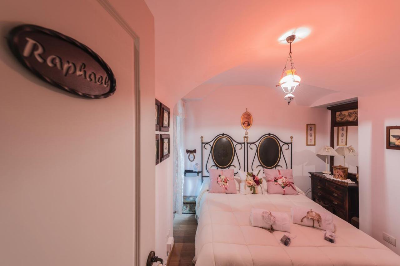 La Casa Degli Angeli Bed & Breakfast Salerno Bagian luar foto