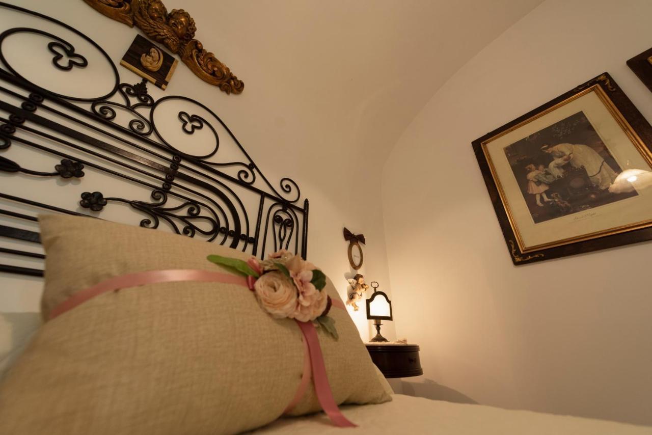 La Casa Degli Angeli Bed & Breakfast Salerno Bagian luar foto