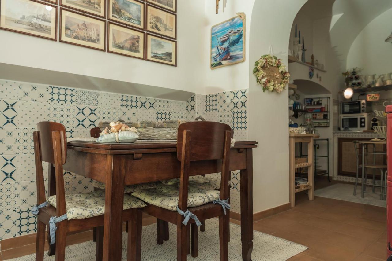 La Casa Degli Angeli Bed & Breakfast Salerno Bagian luar foto