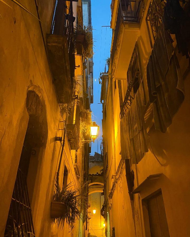 La Casa Degli Angeli Bed & Breakfast Salerno Bagian luar foto