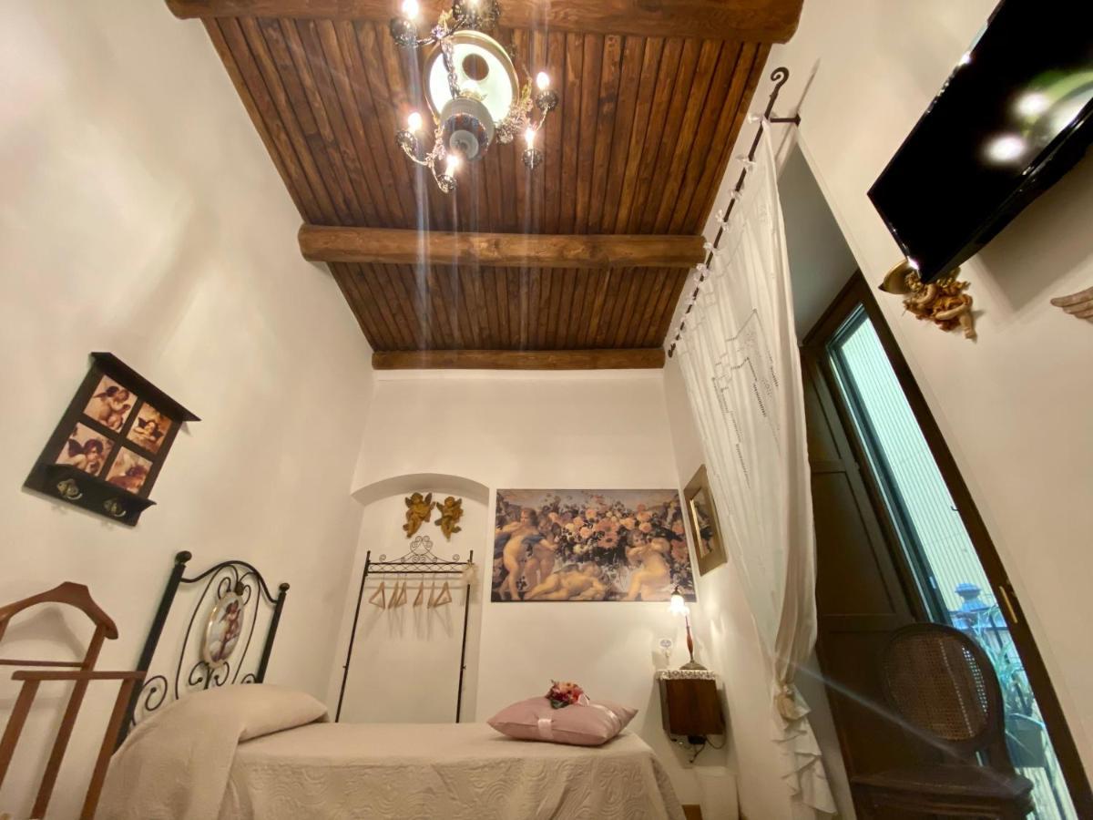 La Casa Degli Angeli Bed & Breakfast Salerno Bagian luar foto